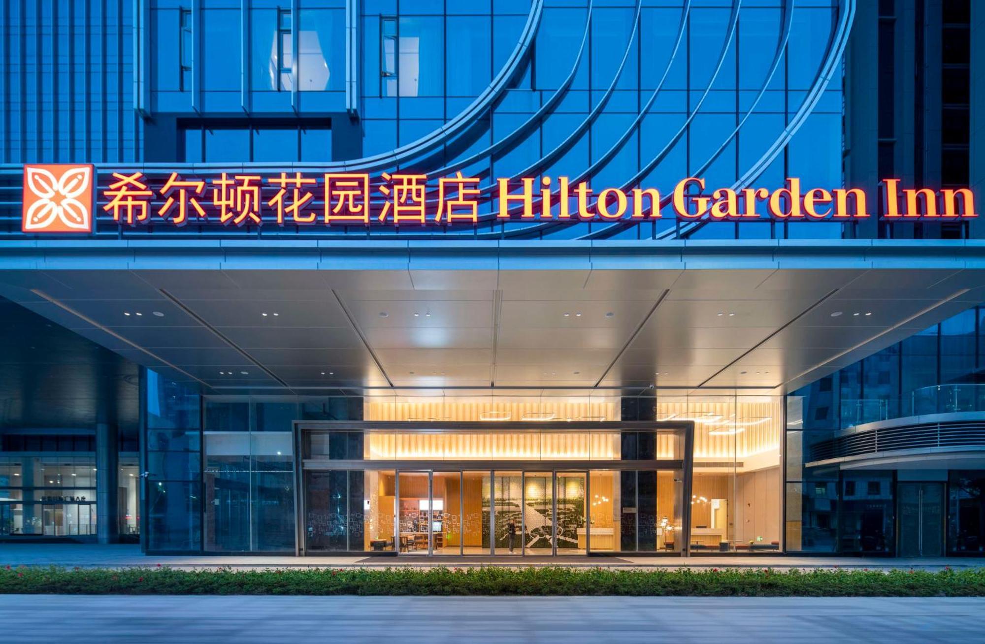 Hilton Garden Inn Shenzhen Airport,Enjoy 24-Hour One Way Free Delivery From Hotel To Shenzhen Baoan Airport On The Hour Buitenkant foto