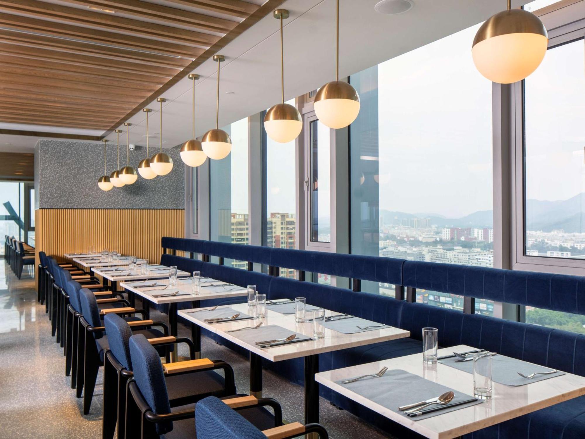 Hilton Garden Inn Shenzhen Airport,Enjoy 24-Hour One Way Free Delivery From Hotel To Shenzhen Baoan Airport On The Hour Buitenkant foto