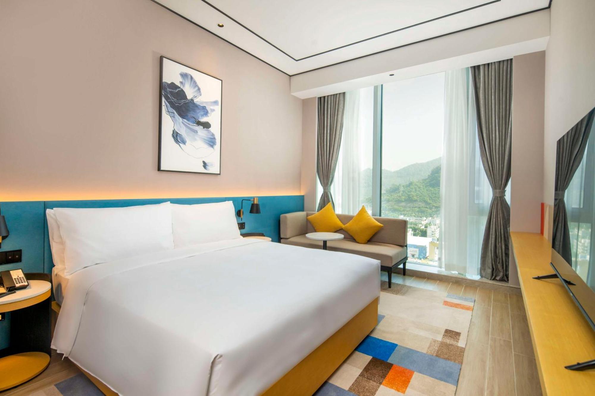 Hilton Garden Inn Shenzhen Airport,Enjoy 24-Hour One Way Free Delivery From Hotel To Shenzhen Baoan Airport On The Hour Buitenkant foto