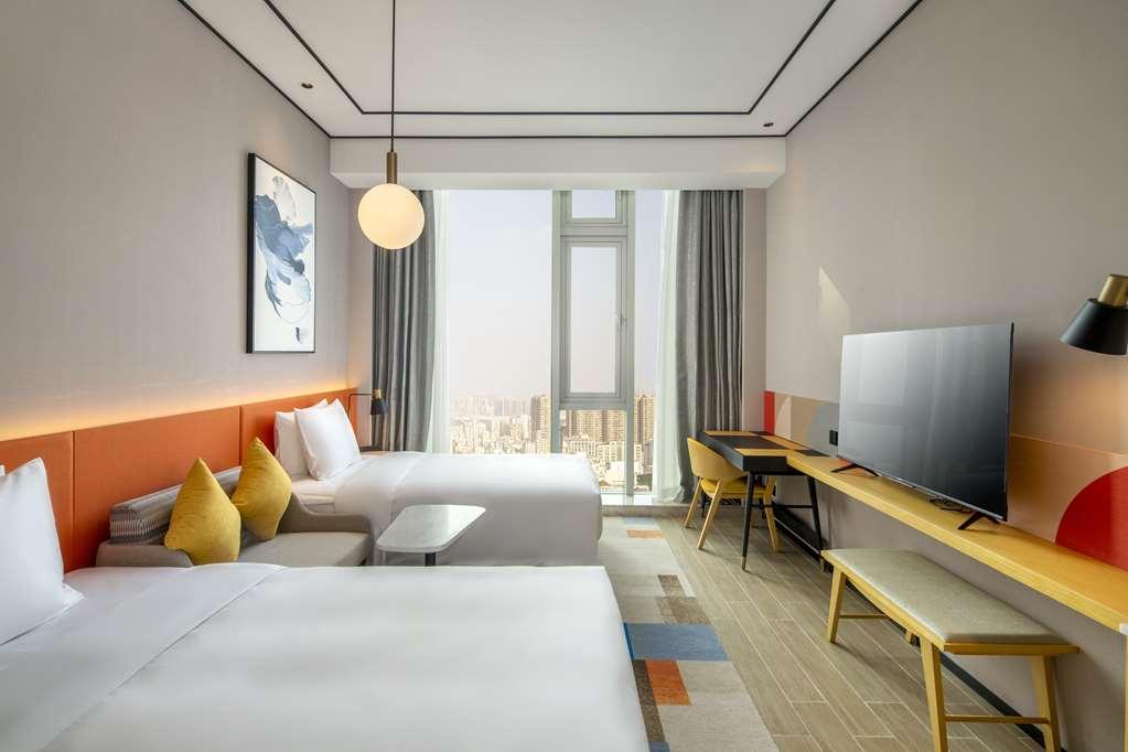 Hilton Garden Inn Shenzhen Airport,Enjoy 24-Hour One Way Free Delivery From Hotel To Shenzhen Baoan Airport On The Hour Kamer foto